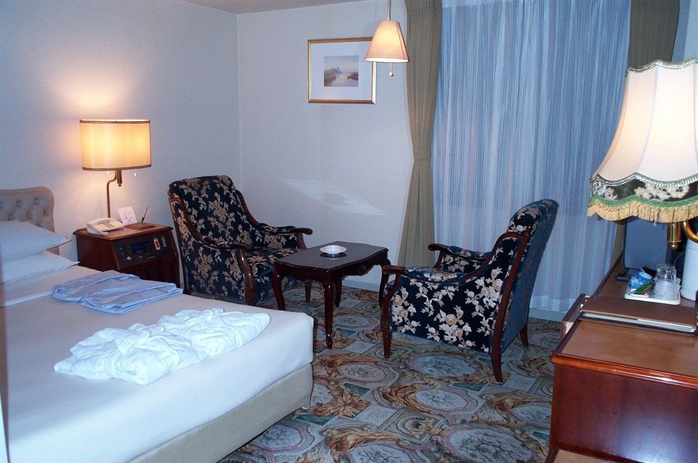 Koyo Grand Hotel Sendai Buitenkant foto